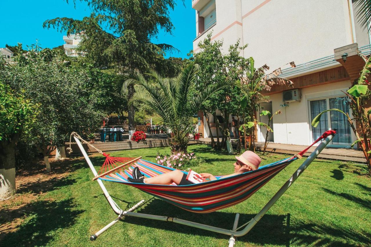 Garden Hotel